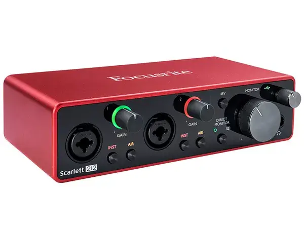 focusrite scarlett 2i2 3rd gen - 4